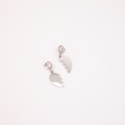 CHARM CORAZONES ROTOS